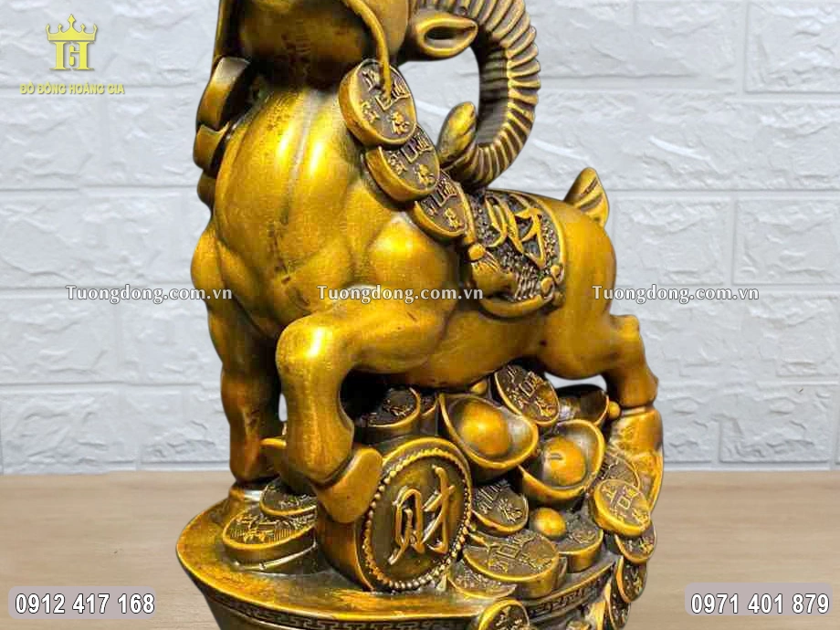 Phòng khách phòng làm việc là nơi thích hợp đặt tượng